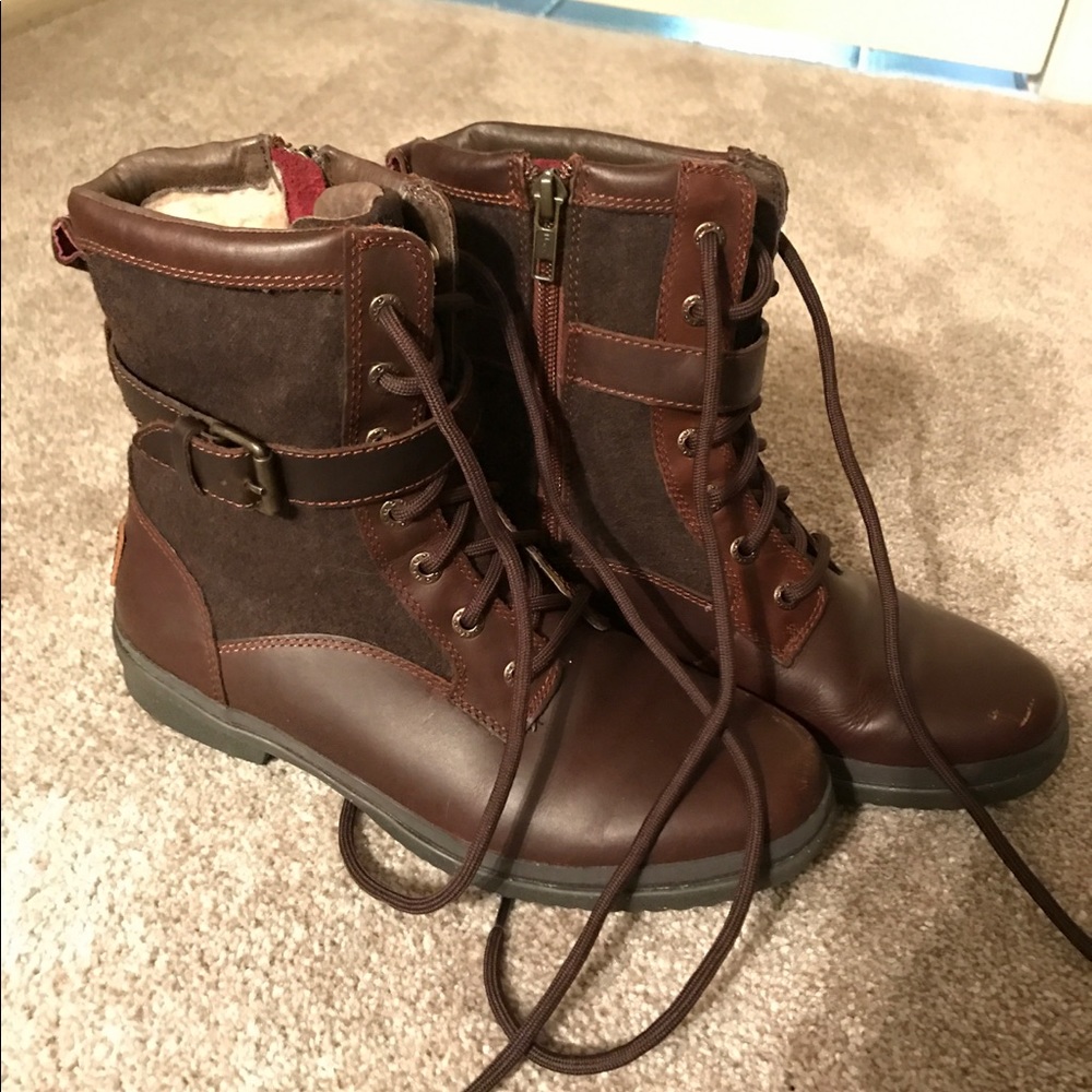 Chestnut Kesey waterproof UGG boots!